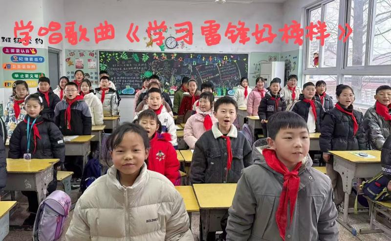 四1班 学雷锋班会照片（1）.jpg